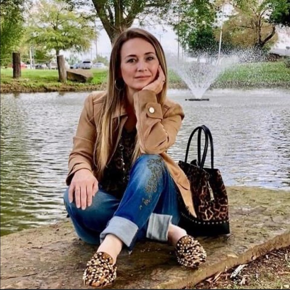 Meet your Posher, Tonya - Picture 17 of 17